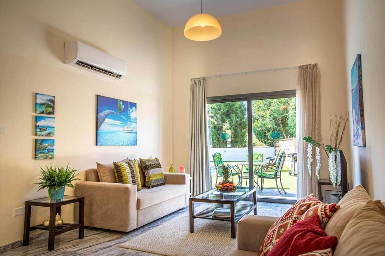 Latchi Escape Hotel And Suites Polis 外观 照片