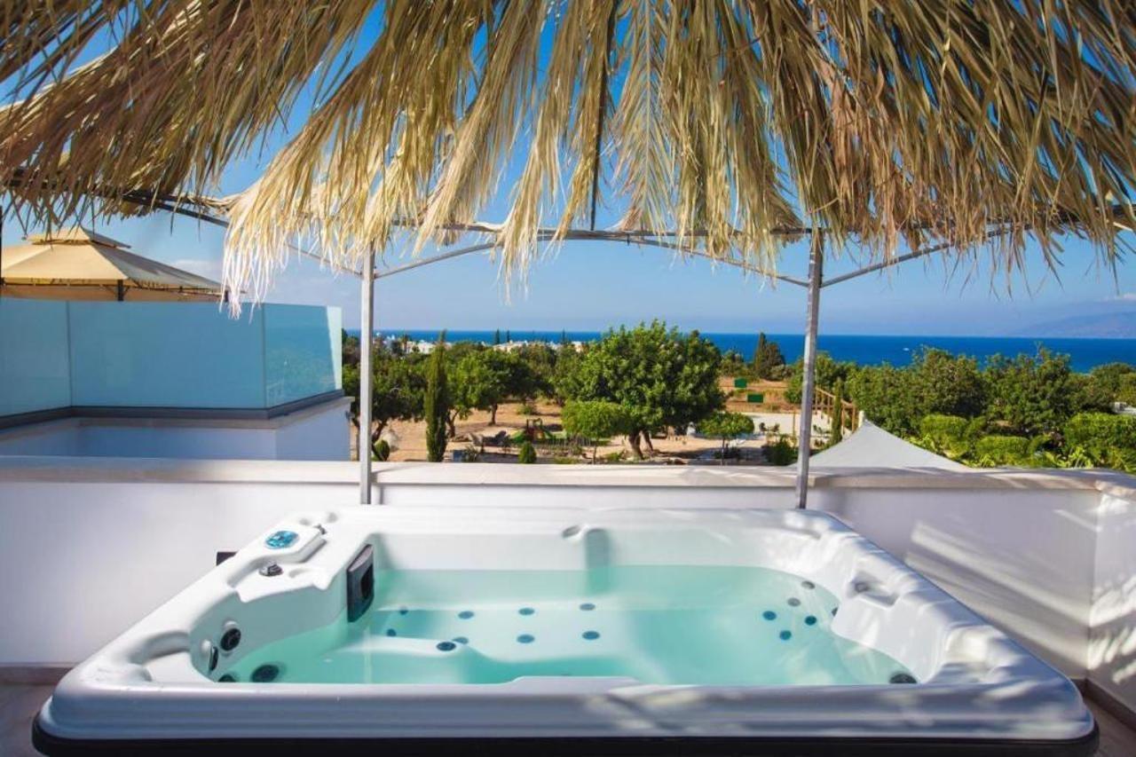 Latchi Escape Hotel And Suites Polis 外观 照片