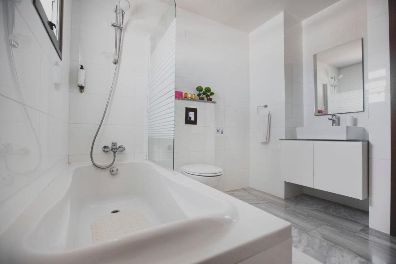 Latchi Escape Hotel And Suites Polis 外观 照片