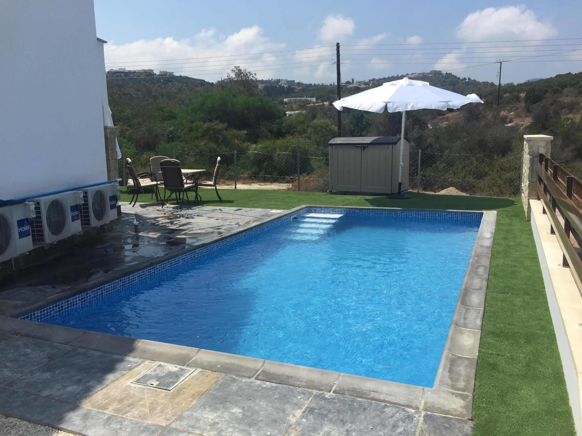 Latchi Escape Hotel And Suites Polis 外观 照片