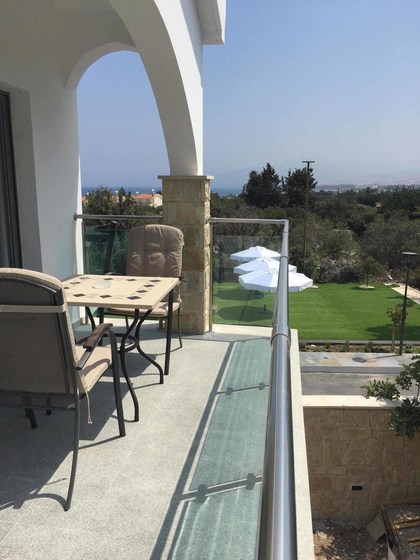 Latchi Escape Hotel And Suites Polis 外观 照片