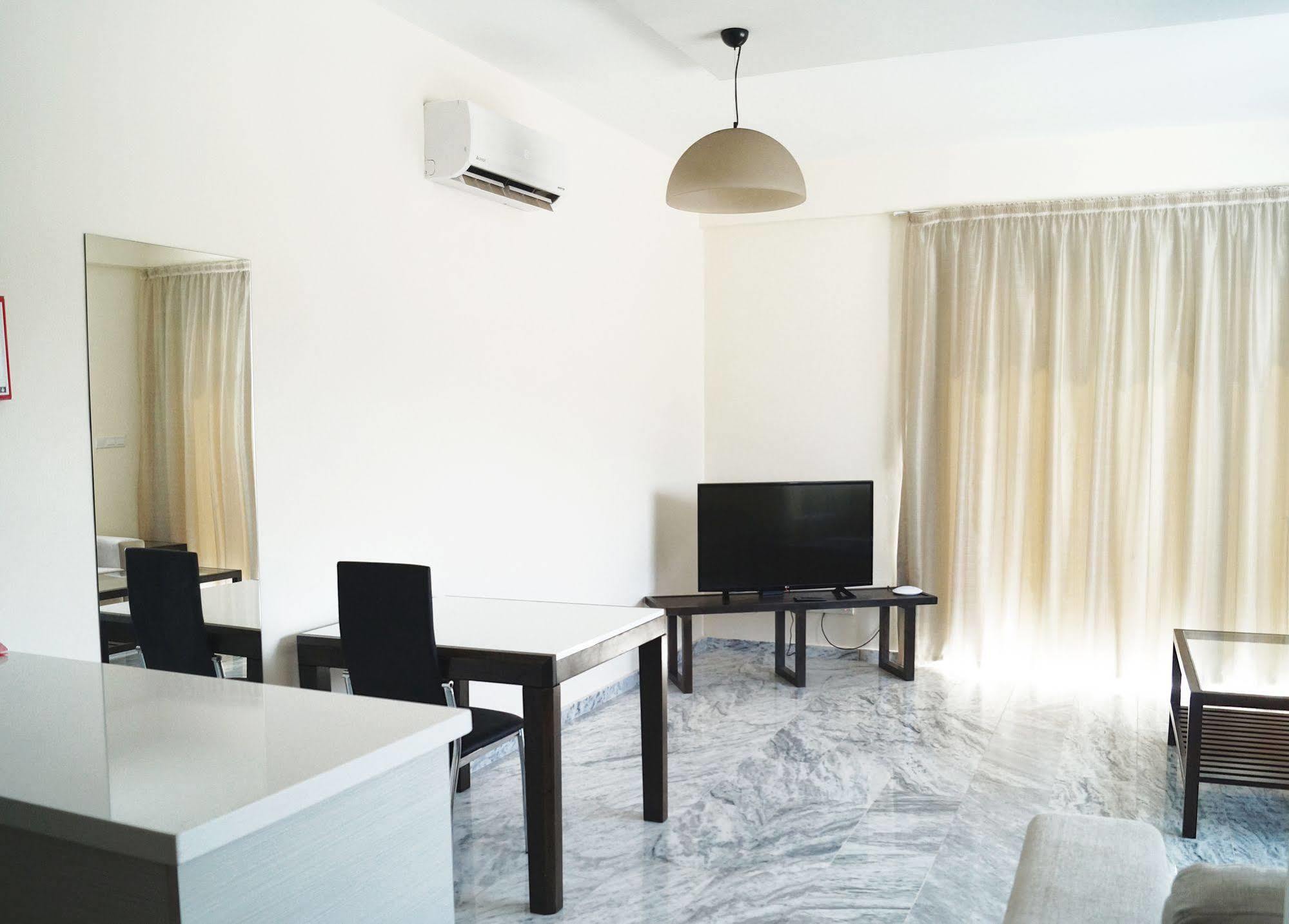 Latchi Escape Hotel And Suites Polis 外观 照片