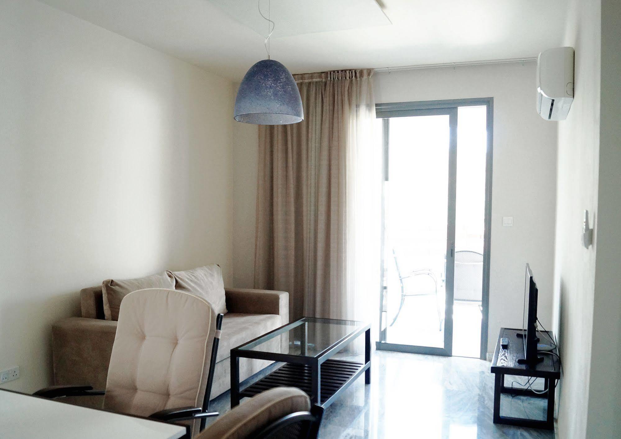 Latchi Escape Hotel And Suites Polis 外观 照片